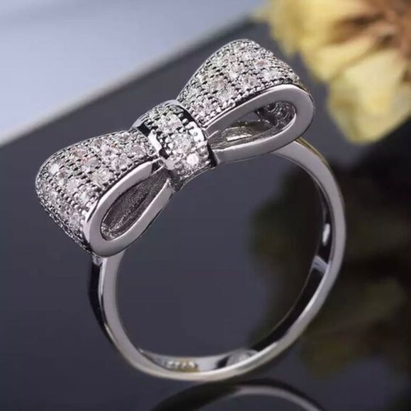Jewelry - Cute Bow Rings White Gold Plated 6,7,8